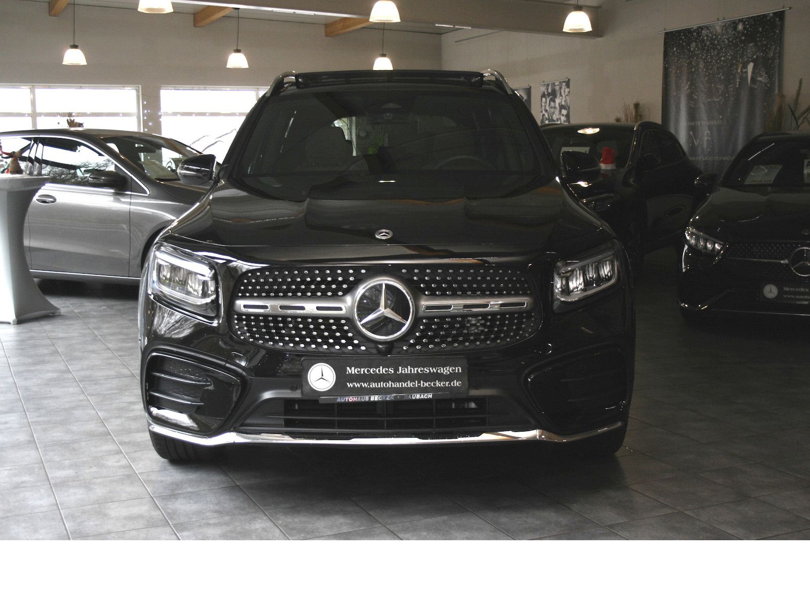 Fahrzeugabbildung Mercedes-Benz GLB 180 AMG Line Plus *Panorama-Dach*Totwinkel*