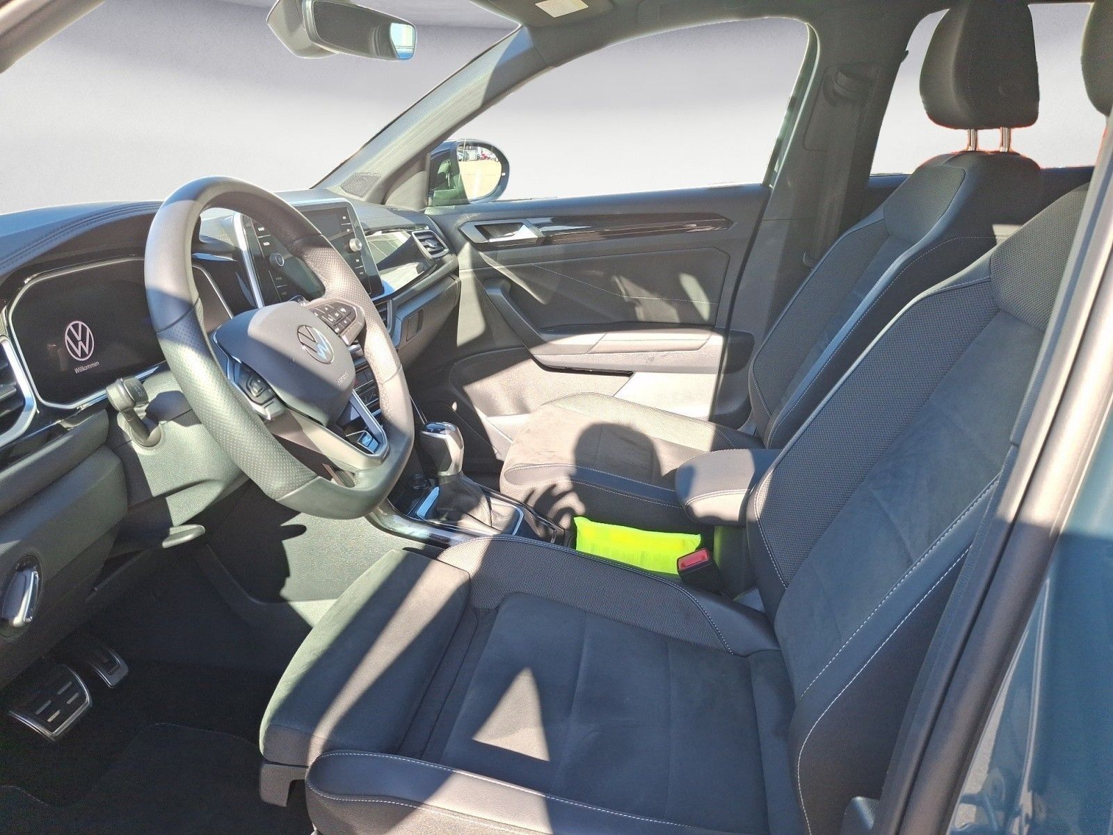 Volkswagen T-Roc - Bild 8