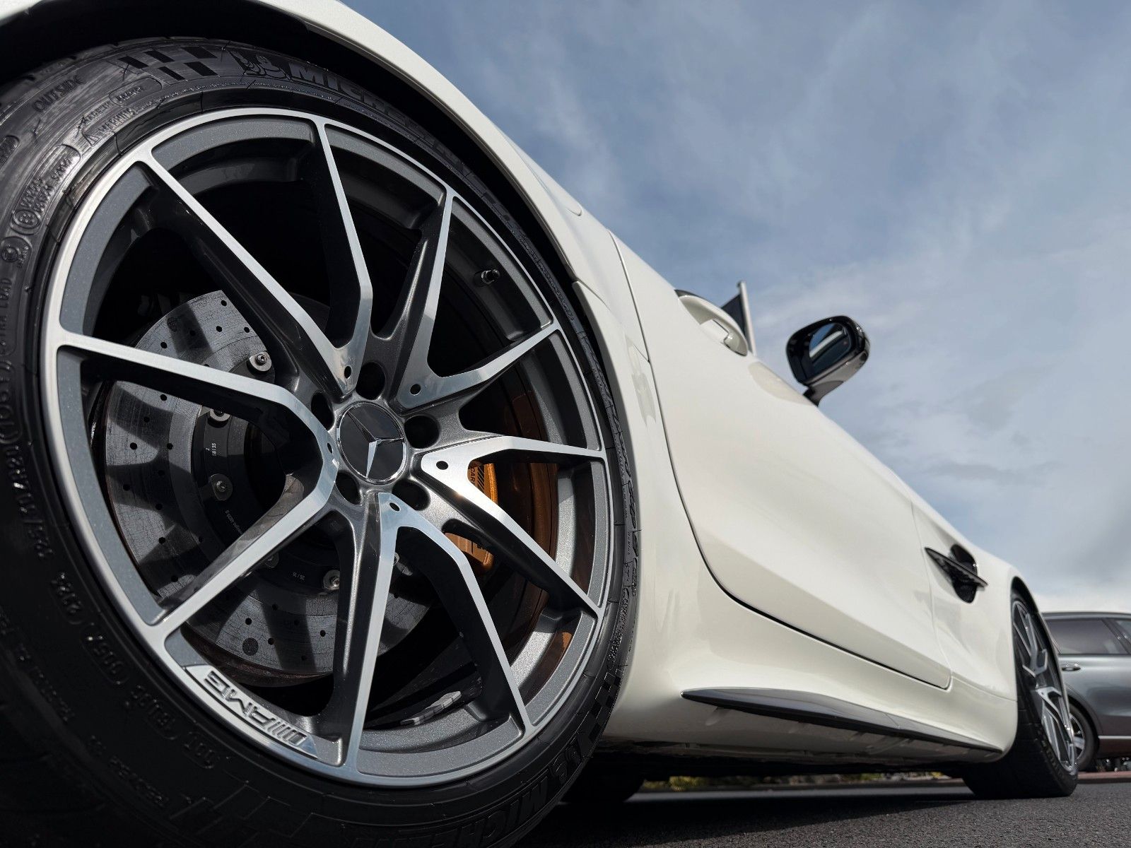 Fahrzeugabbildung Mercedes-Benz AMG GT C Roadster+GTR+Umbau+Keramik+Distr+RFK