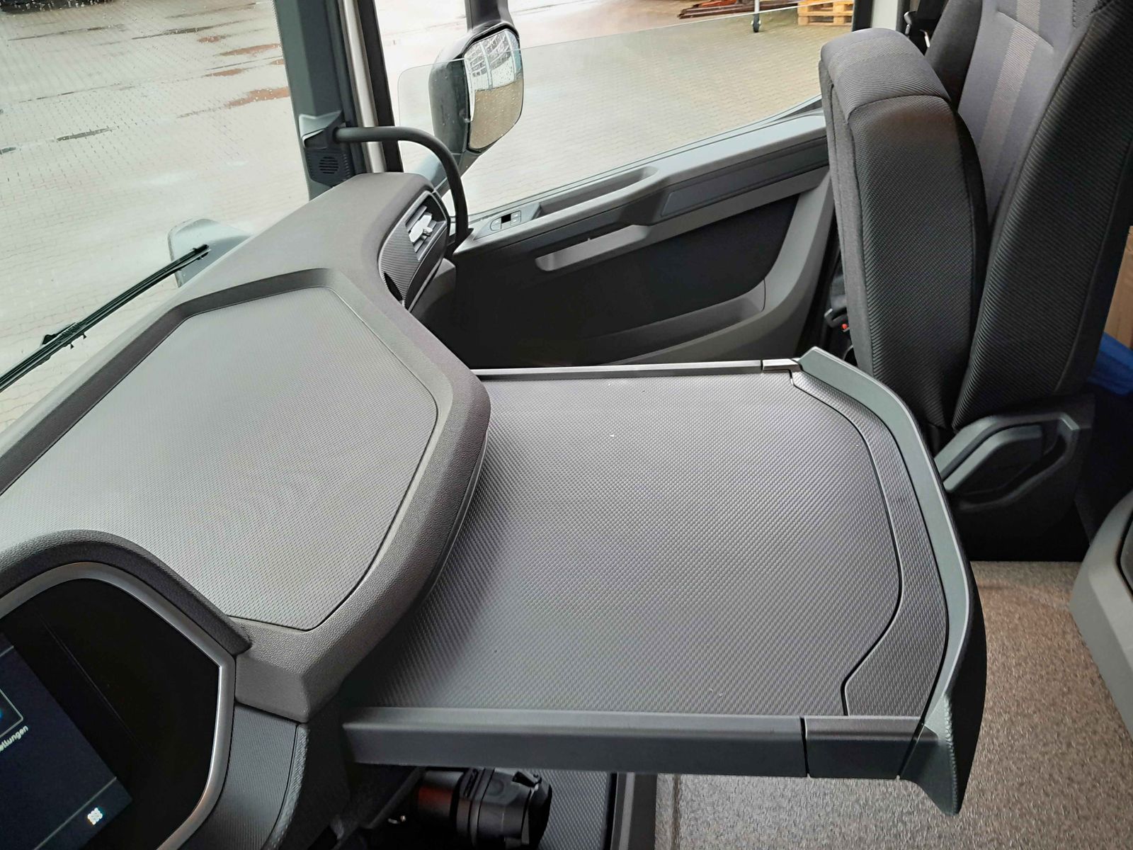 Fahrzeugabbildung DAF XD 370 Fa Swing-Board-Aufbau