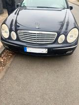 Mercedes-Benz E240 - Mercedes-Benz 240 in Essen