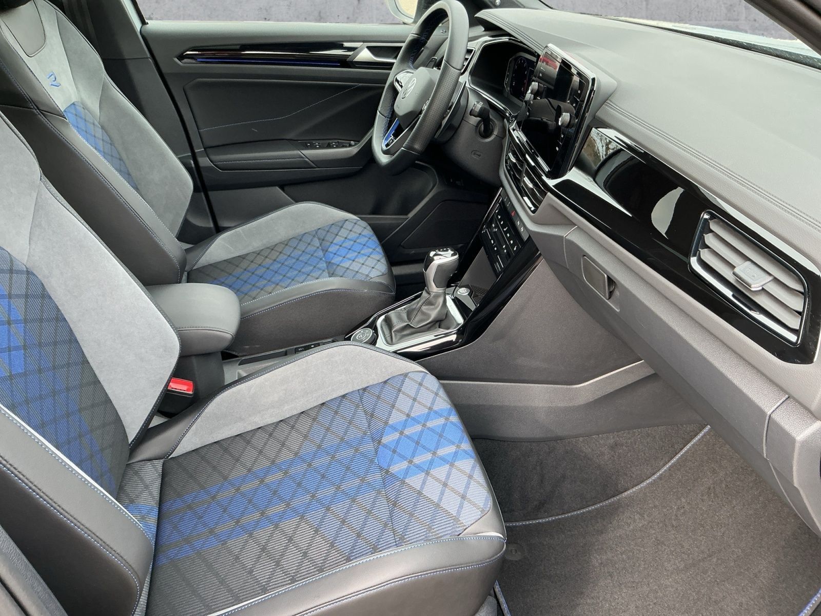 Volkswagen T-Roc - Bild 13