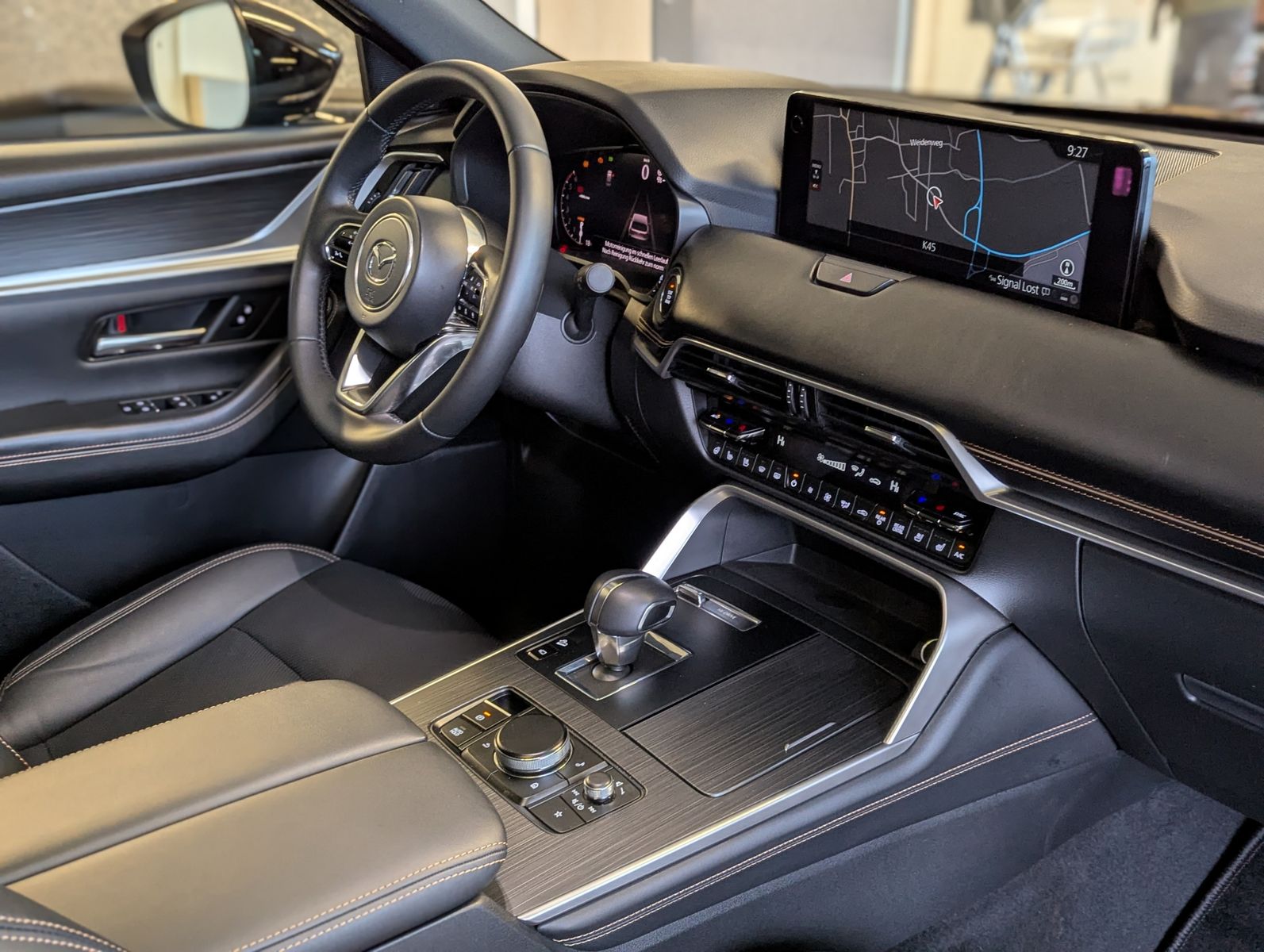 Fahrzeugabbildung Mazda CX-80 3.3L E-SKYACTIV D 254 HOMURA+ 7-Sitze Pano