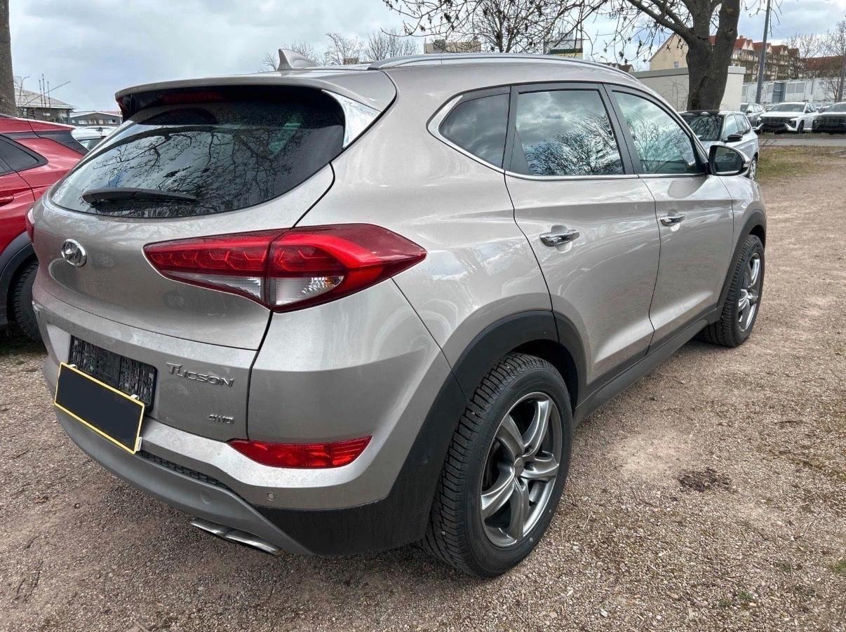 Hyundai Tucson 1.6 T-GDI Premium Automatik 4WD 2.Hand