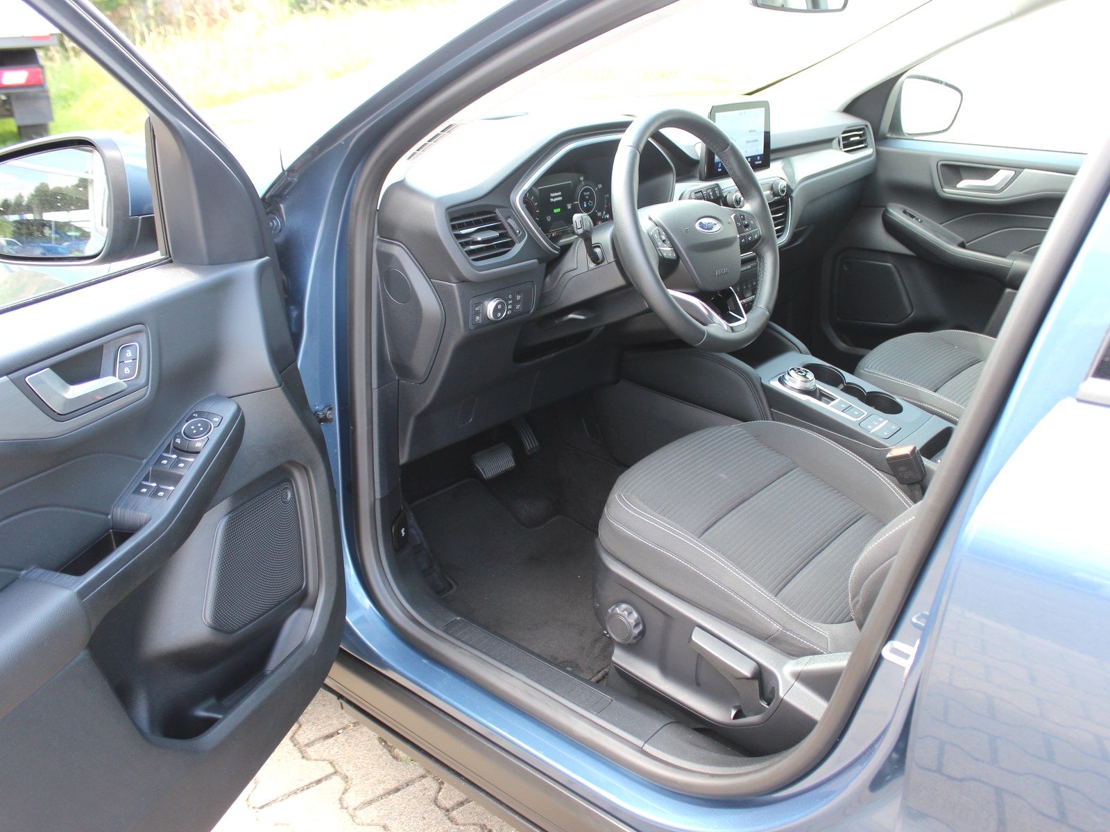 Fahrzeugabbildung Ford Kuga Plug-In Hybrid Titanium 2,5 Duratec