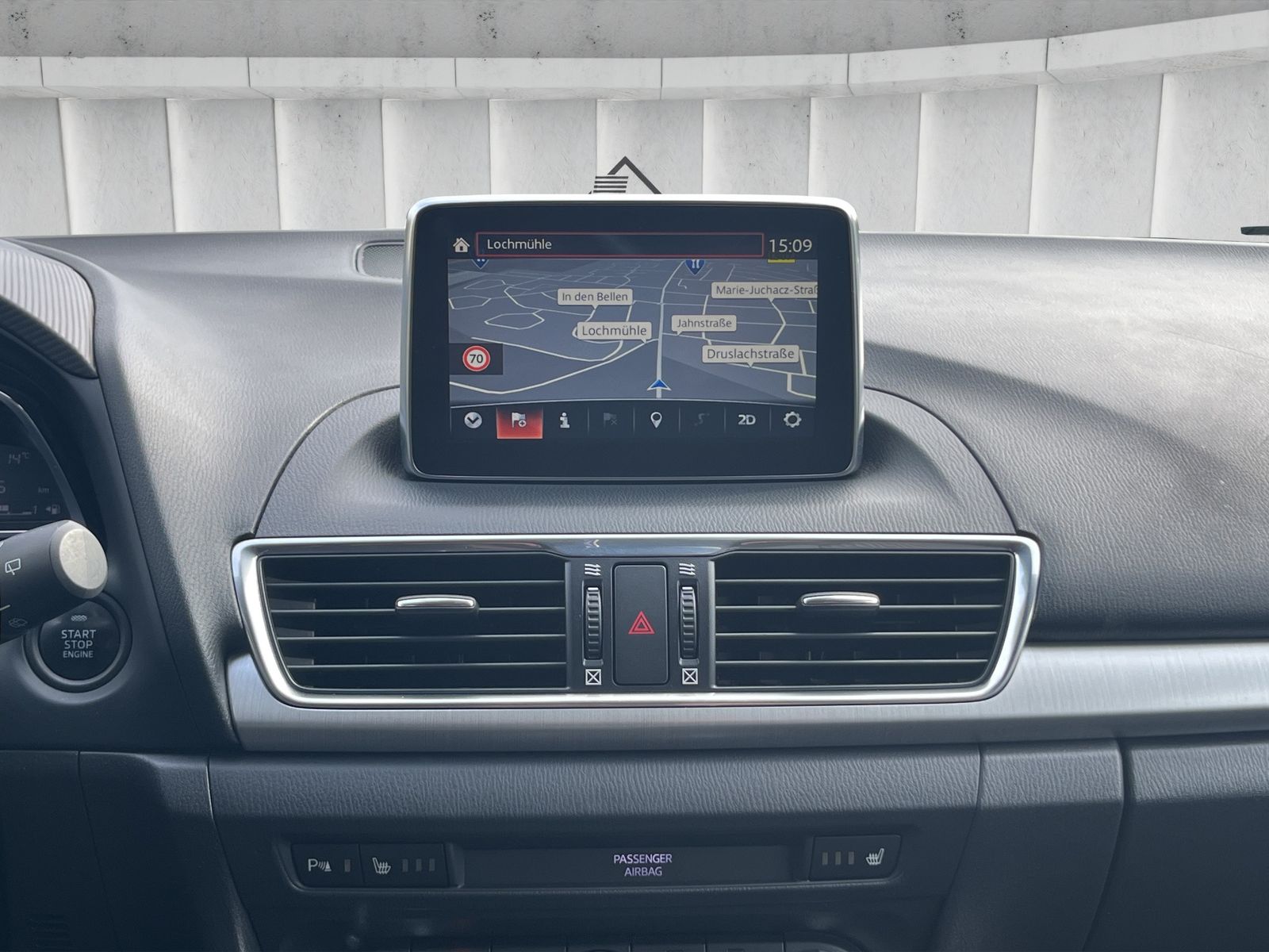 Fahrzeugabbildung Mazda 3 Sports-Line*SHZ*NAVI*XENON*HuD*