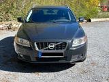 Volvo V70 D3 Summum/Autom/Leder/scheckheftgepflegt - gebrauchte Volvo V70 aus dem Jahr 2010