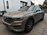 Volkswagen Touareg 3.0 Elegance V6 TDI 210kW 4MOTION - Volkswagen Touareg in Halle