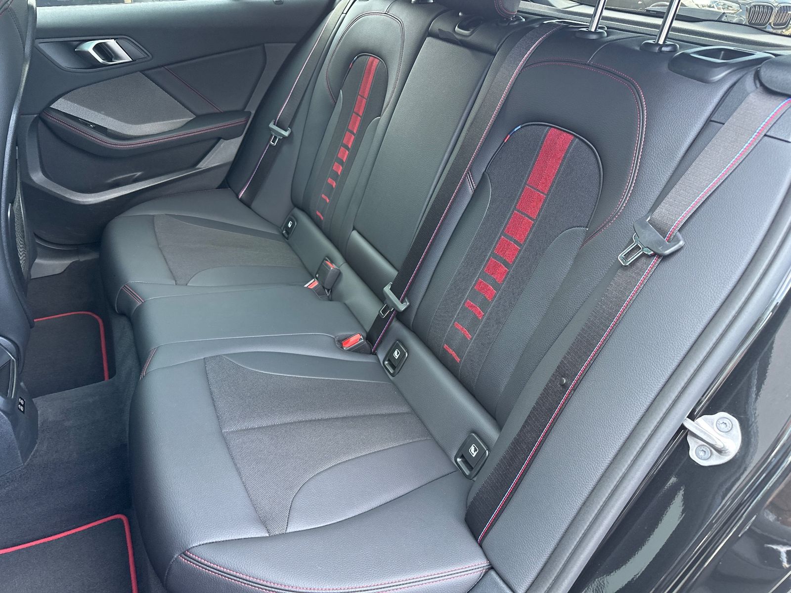 Fahrzeugabbildung BMW 128 ti Sport-Aut. NAV+LED+PANO+HUD+SHZ+PDC+DAB