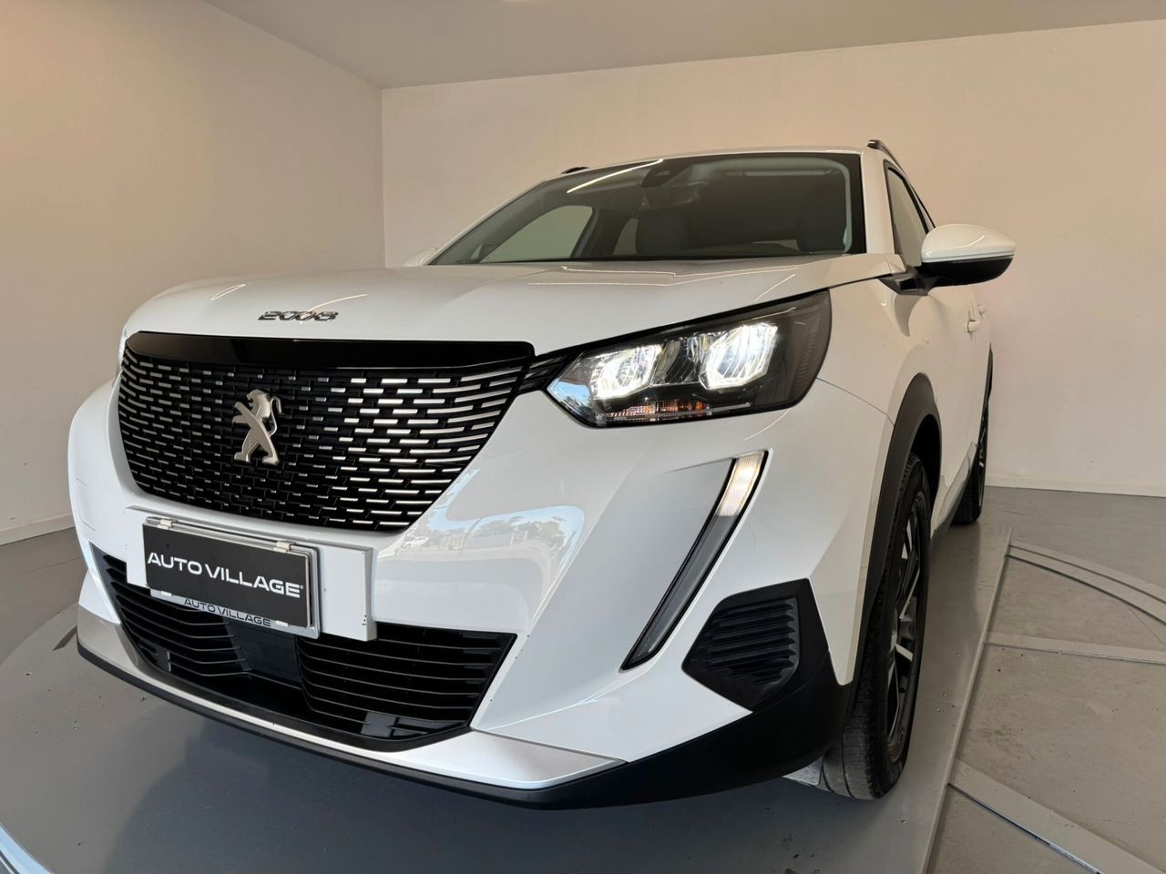 Peugeot 2008 PureTech 130 S&S EAT8 Allure