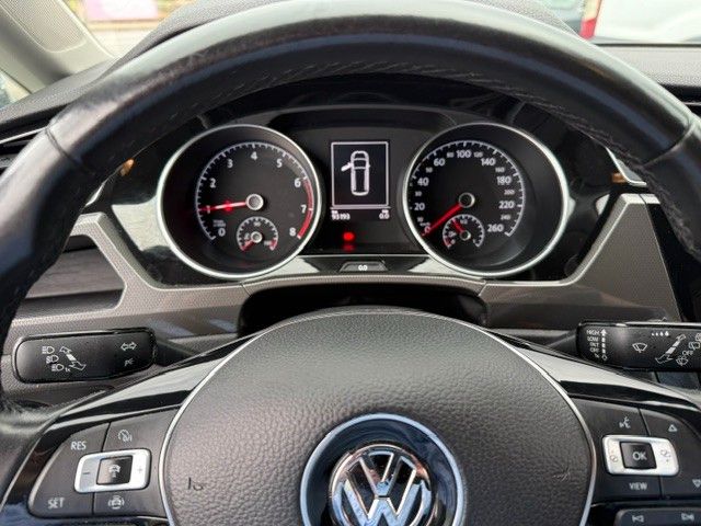 Fahrzeugabbildung Volkswagen Touran 1.0 TSI Join --7-Sitze--