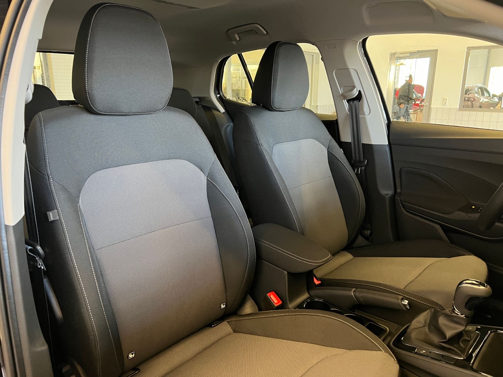 Fahrzeugabbildung SKODA Fabia TOUR 1.0 TSI DSG *Navi,ACC,Sitzheizung*