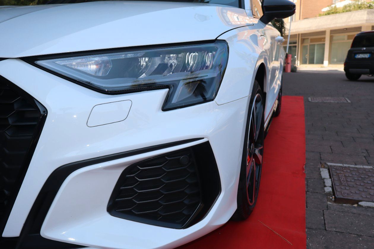 Audi A3 Sportback 40 1.4 tfsi e S line edition s imagem 3