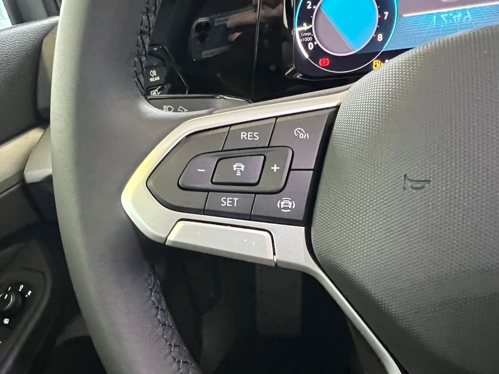 Fahrzeugabbildung Volkswagen Golf VIII Life 1.0 TSI *LED, ACC, Ready2Discover