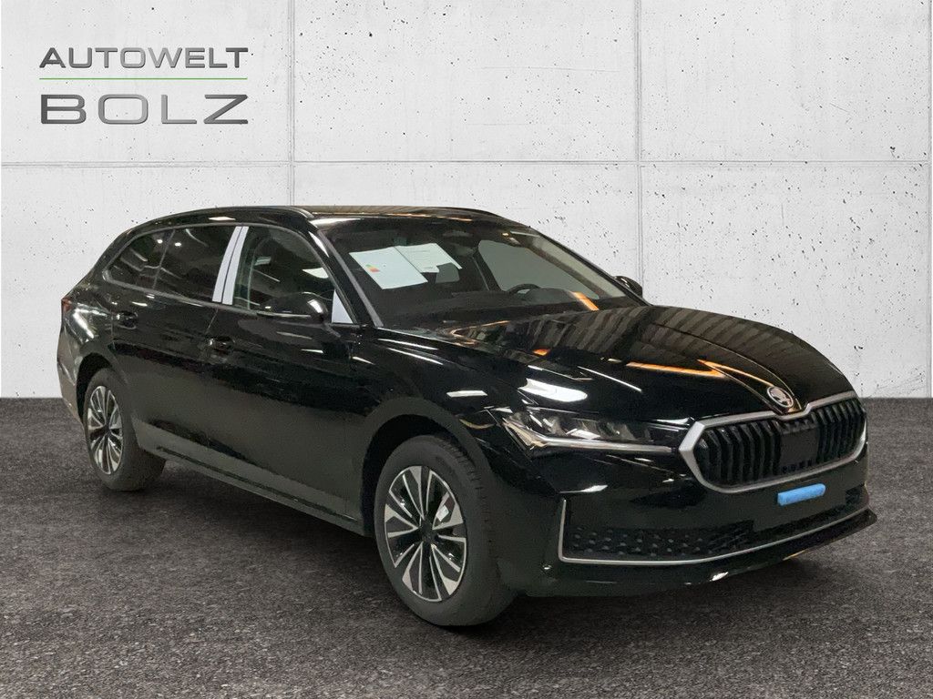 Skoda Superb - Bild 3