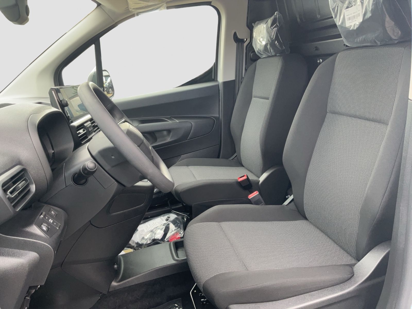 Fahrzeugabbildung Fiat Doblo L1 KaWa 1.5 101 PS MT + Allwetter,Kamera