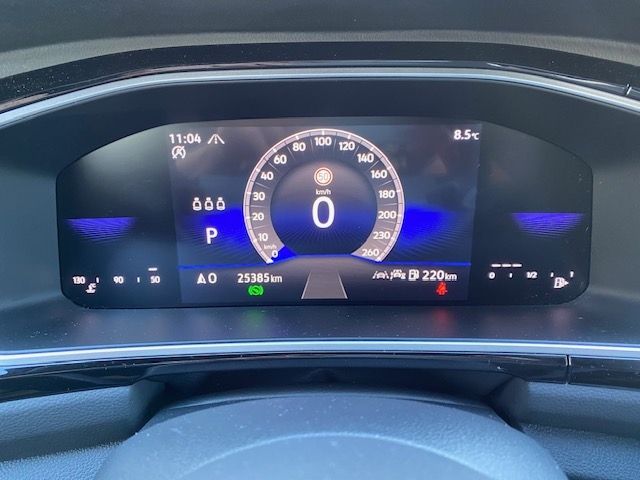 T-Roc 1.5 TSI DSG R-Line AHK/LED-PLUS/NAVI+VZE/B