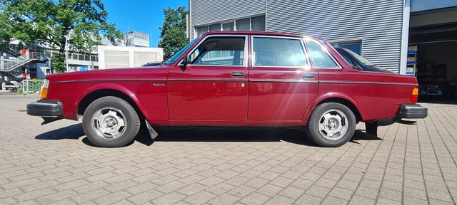 Volvo 244, Top Original, Rostfrei 2.Hand