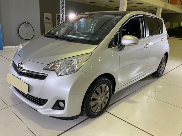 Toyota Verso-S 1.33 Dual VVT-i Club AUTOMATIK