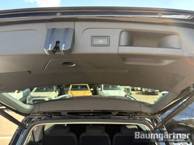 Fahrzeugabbildung Volkswagen Touran Highline 1.5 TSI 150 DSG ACC/PDC/Sitzh.