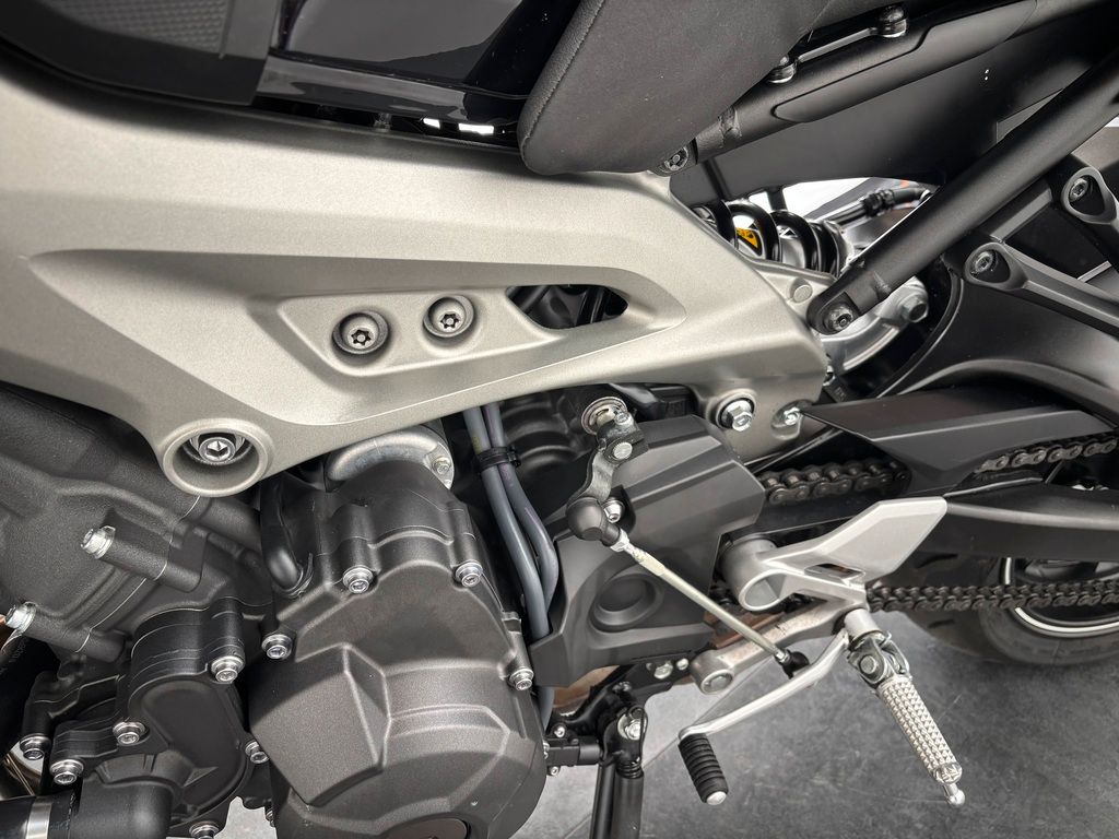 Fahrzeugabbildung Yamaha MT-09 *TOP-ZUSTAND *2. HAND *SERVICE NEU
