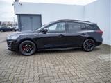 Ford FOCUS ST LINE STYLE 1.0L 125 - Ford Focus: ST Line Style
