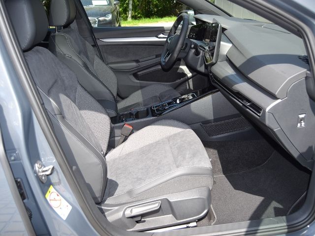 Golf VIII 1.5 eTSI 150 PS DSG "50 Jahre" PANORAM
