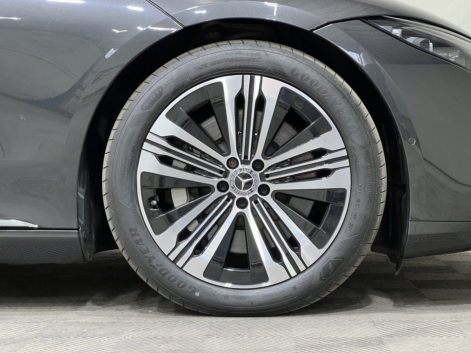 Mercedes-Benz EQS 450 EA Sitzklima Massage HA-LE AHK 360° foto 12
