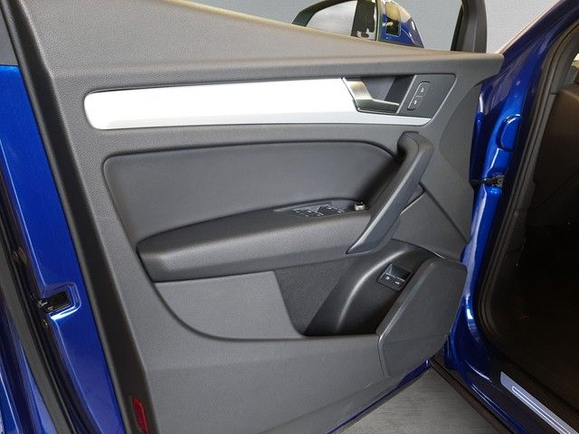 Fahrzeugabbildung Audi Q5 3x S-line 55TFSIe quattro Matrix AHK Navi