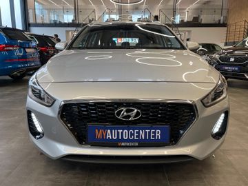 Hyundai i30 cw Trend *NAVI*KAMERA*PDC*CARPLAY*SHZ*LKRHZ*