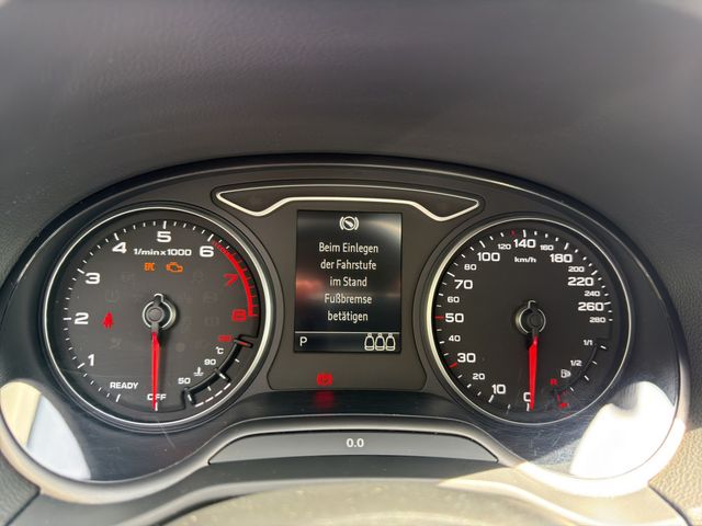 Q2 35 TFSI 7-Gang S tronic Navigation, LED, ACC