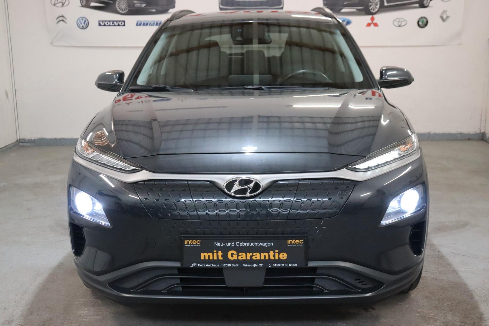 Hyundai KONA Electric Style  Wärmepumpe Kamera