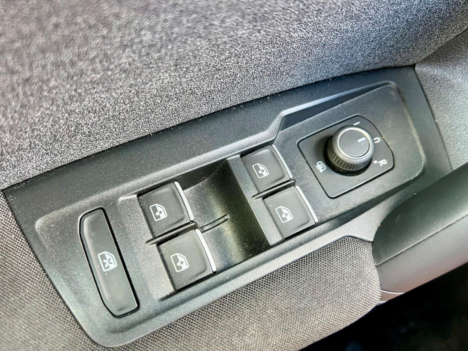 Volkswagen Tiguan Move 2.0 TDI KLIMAAUT IQ NAVI CAM SHZ LED, миниатюра 17