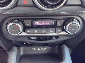 Nissan Juke Enigma MT* Navi*LED*AAC*SHZ*RFK*