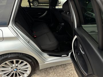 BMW 318 - 12