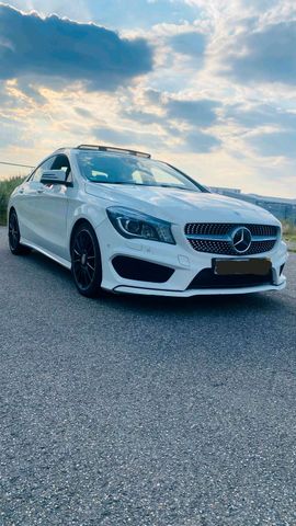 Mercedes-Benz Mercedes Benz CLA 250 AMG PACKET