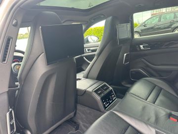 Porsche Panamera - 12