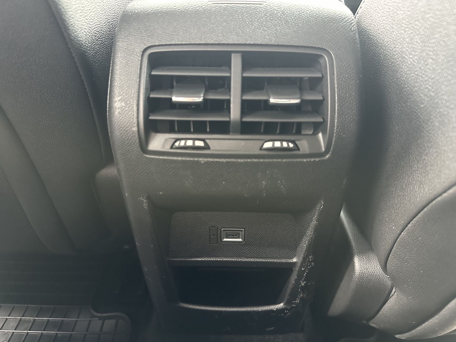 Fahrzeugabbildung Opel Astra SpT 1.6 Hybrid Elegance NAV+LED+ACC+VCOCKP