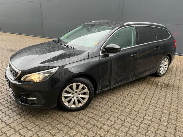 Peugeot 308 1.5 BlueHDi 130 Allure 131PS NR:23821