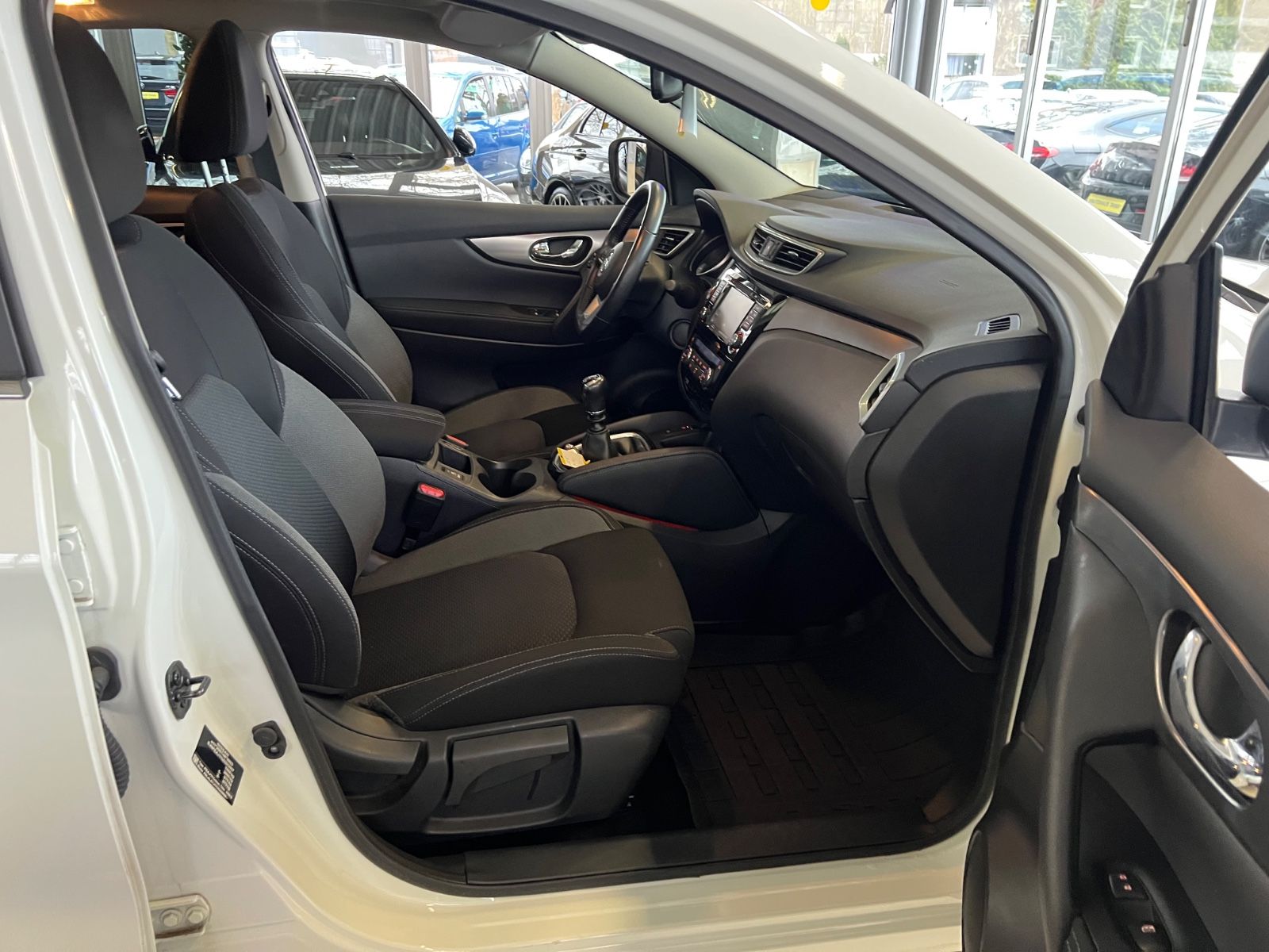 Fahrzeugabbildung Nissan Qashqai N-Connecta *1.HAND* NUR 22.005KM*