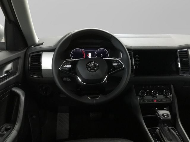 Skoda Kodiaq 2.0 TDI DSG 4x4 Tour *AHK*STHZ* NAVI ALU