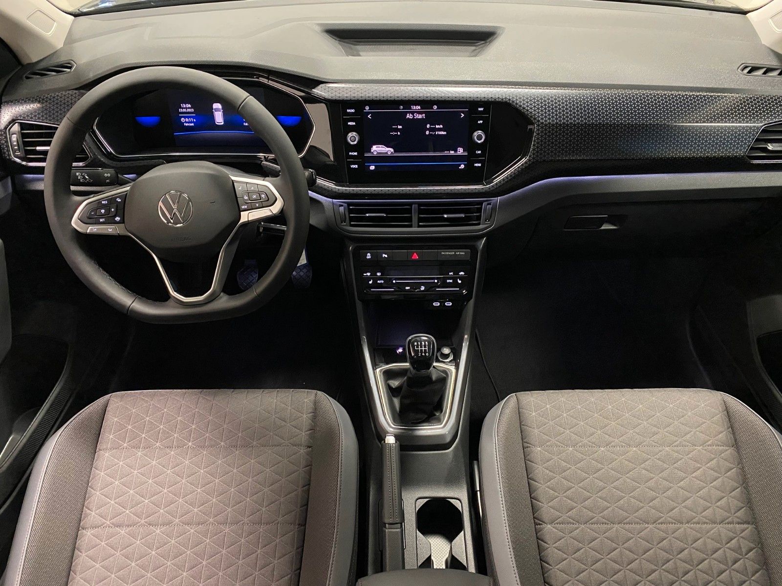Fahrzeugabbildung Volkswagen T-CROSS 1.0 TSI OPF STYLE+KAMERA+ACC+SITZHEIZUNG