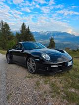 Porsche 997 Turbo Coupé - Porsche 911er Reihe mit Halbautomatikschaltung