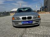 BMW 318i - gebrauchte BMW 318 aus dem Jahr 1999
