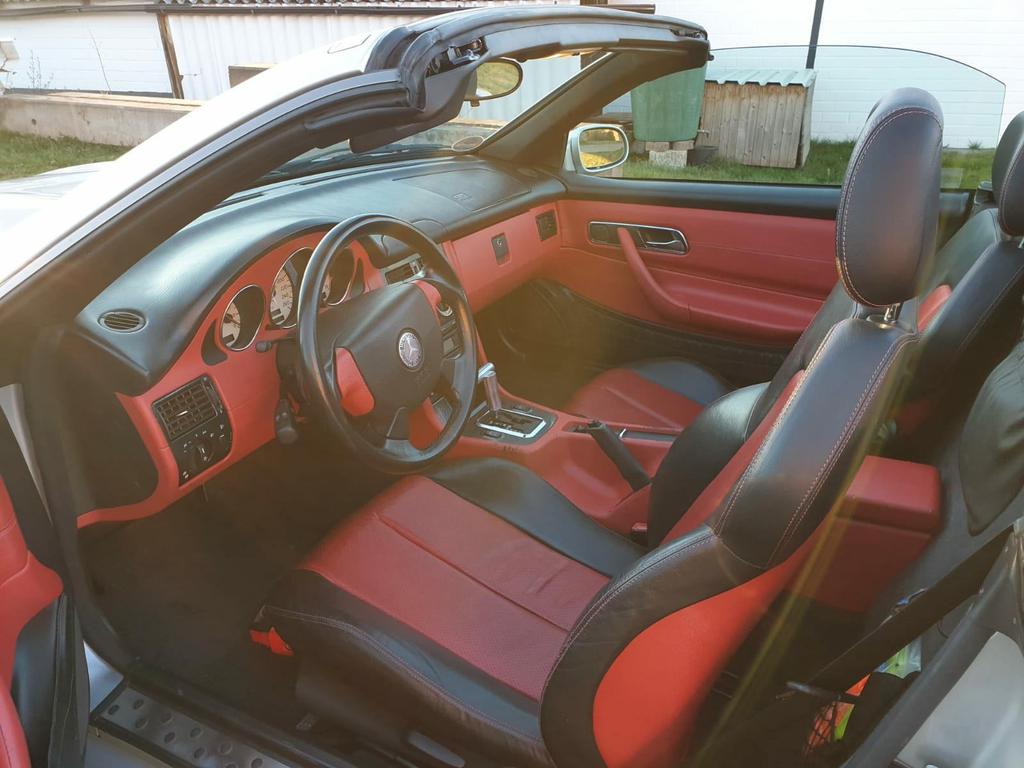 Mercedes-Benz SLK 230