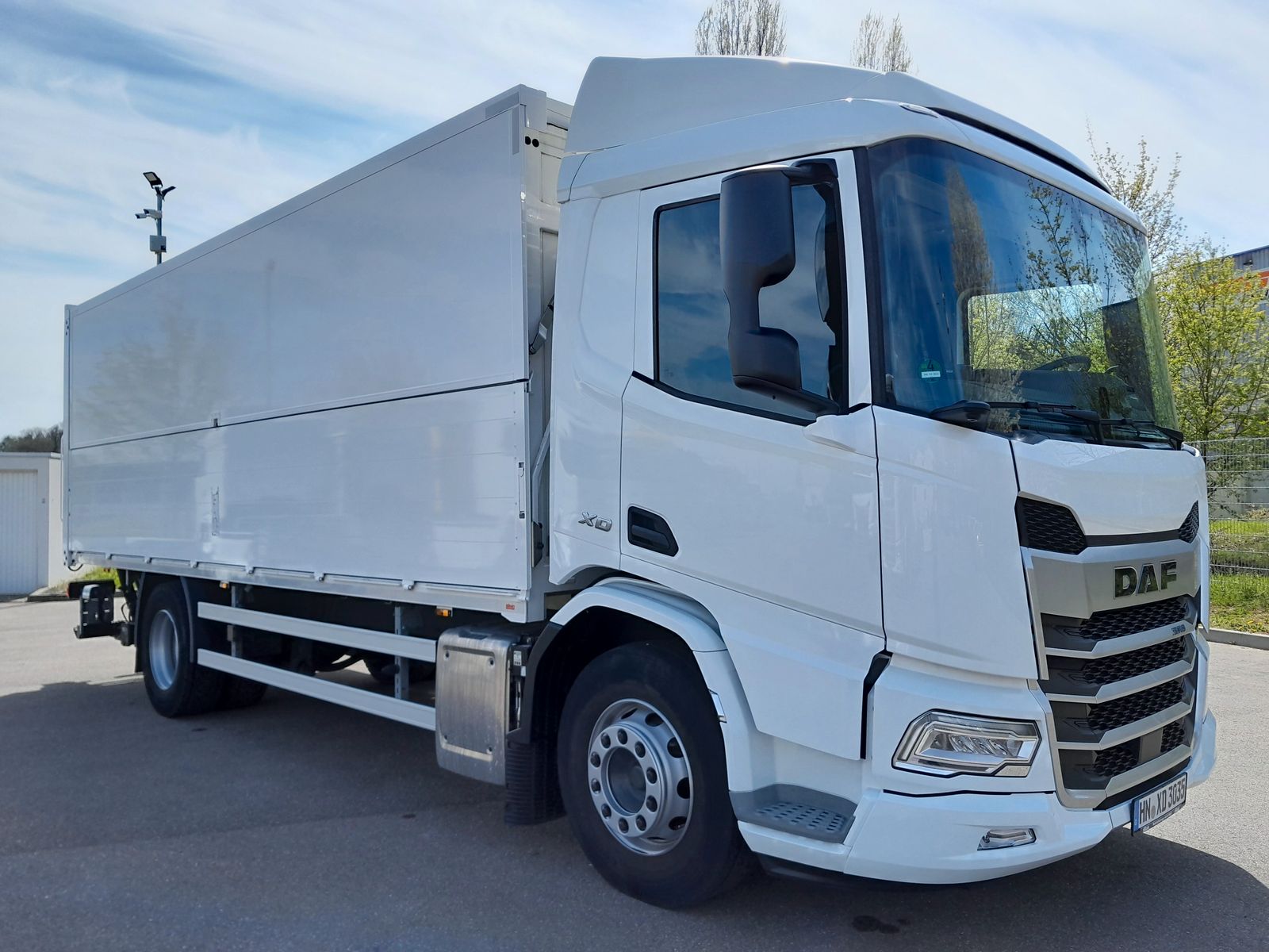 Fahrzeugabbildung DAF FA XD 370 zikun Swing-Board-Aufbau