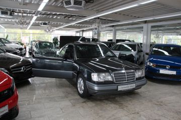 Mercedes E 320 - 9