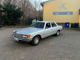Mercedes-Benz Mercedes W116 280 SE S klasse Oldtimer - Mercedes-Benz 280 in Duisburg