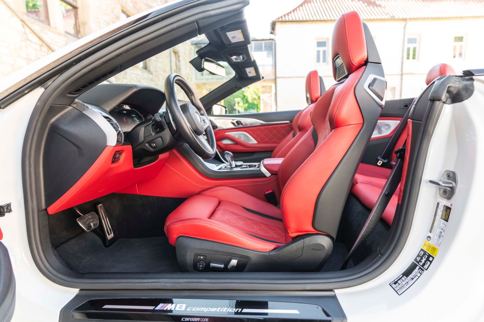 Fahrzeugabbildung BMW M8 Cabrio Competition LASER B&W ACC 3D SOFTCLOSE