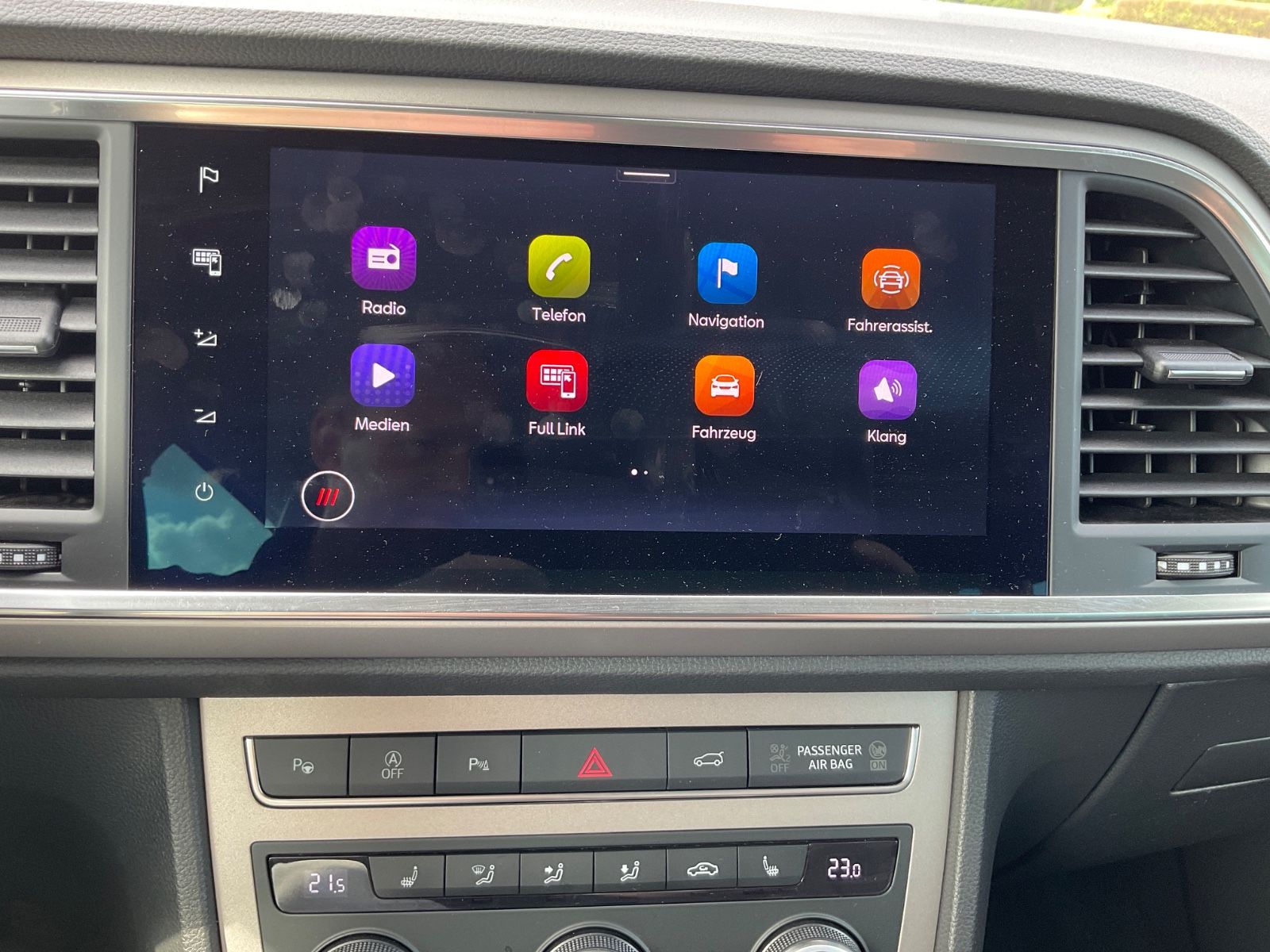 Fahrzeugabbildung SEAT Ateca 1.5 TSI Xperience DSG,Kamera,Navi,Carplay